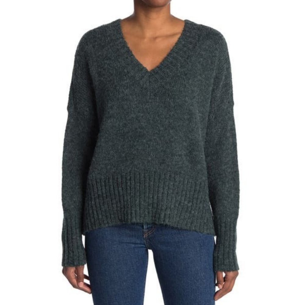 NWD Abound Forest Green Ribbed V-Neck Sweater